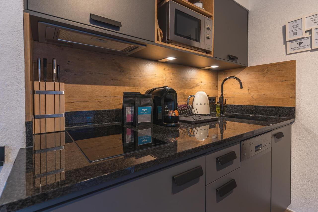 Dorfchalets & Apartments - Authentic Experience In Centre Of Kaprun Including Tauernspa And Summercard Luaran gambar