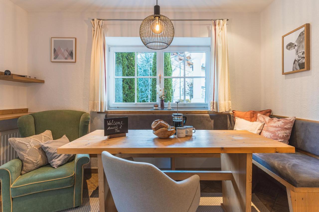 Dorfchalets & Apartments - Authentic Experience In Centre Of Kaprun Including Tauernspa And Summercard Luaran gambar