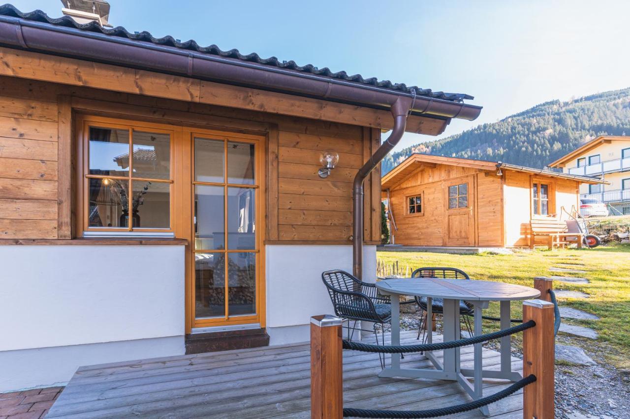 Dorfchalets & Apartments - Authentic Experience In Centre Of Kaprun Including Tauernspa And Summercard Luaran gambar