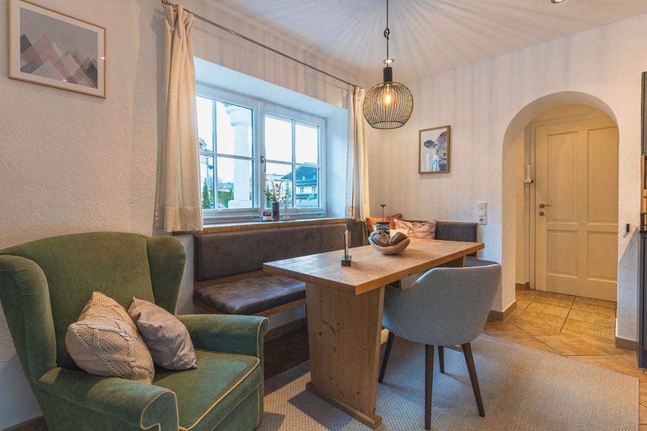 Dorfchalets & Apartments - Authentic Experience In Centre Of Kaprun Including Tauernspa And Summercard Luaran gambar