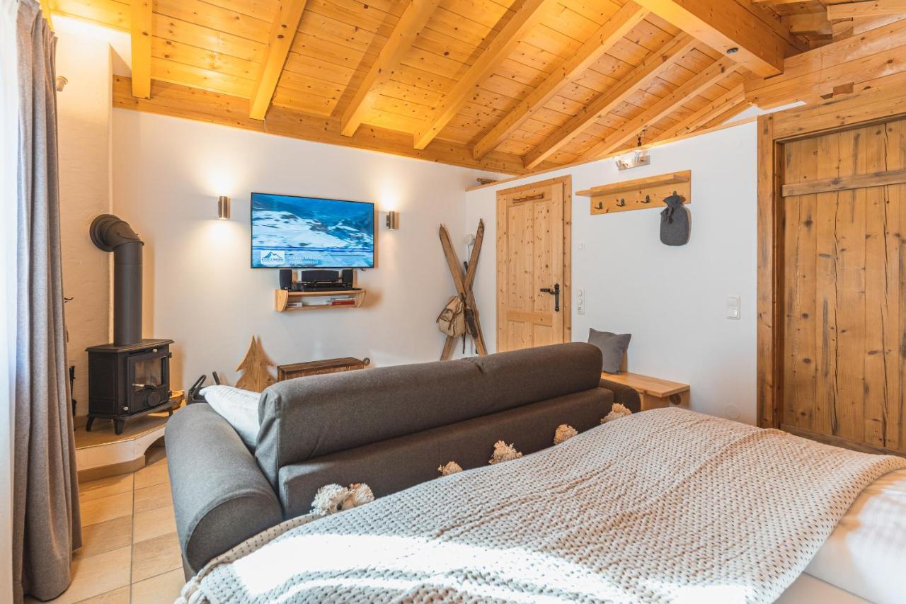 Dorfchalets & Apartments - Authentic Experience In Centre Of Kaprun Including Tauernspa And Summercard Luaran gambar