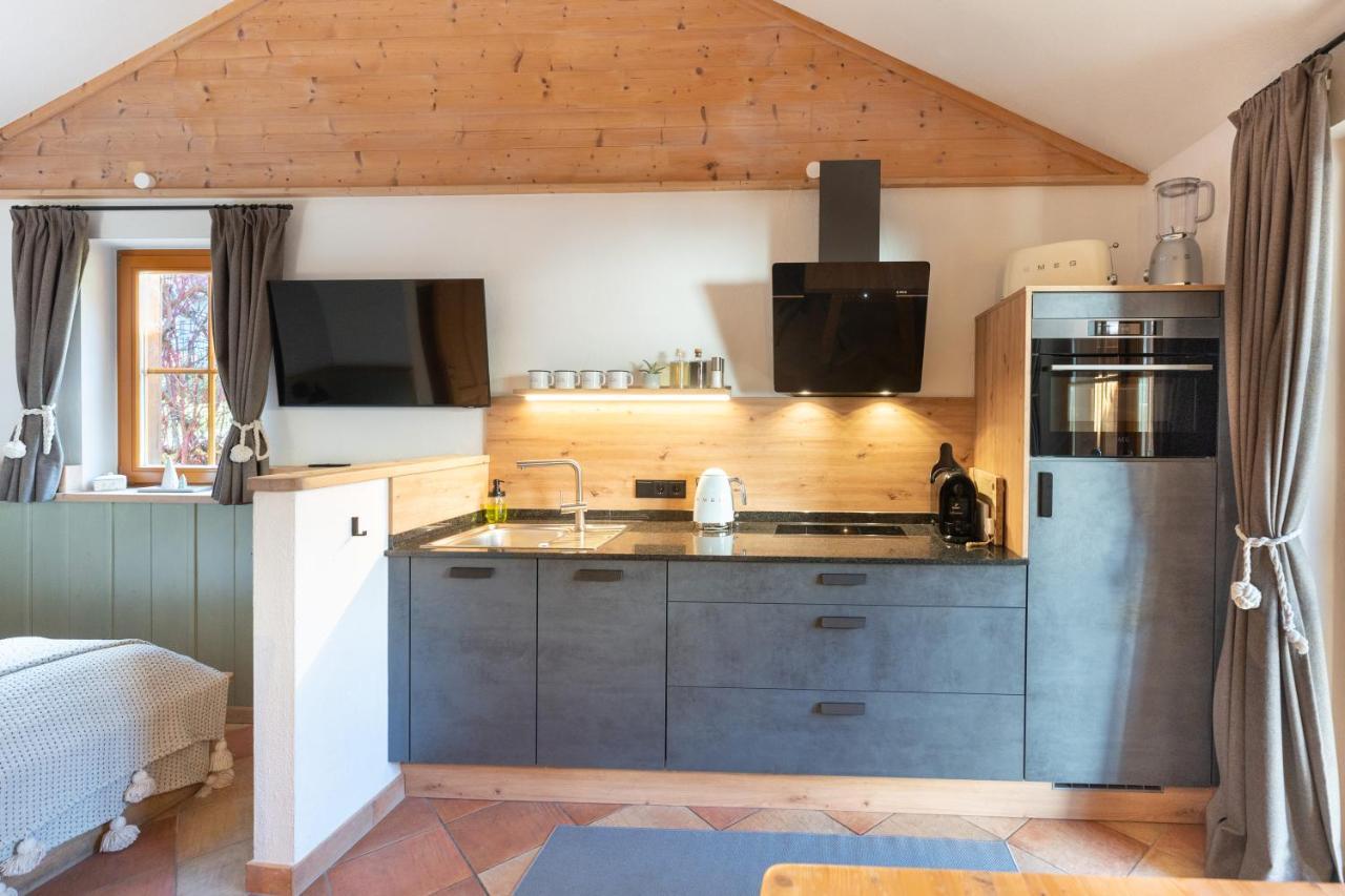 Dorfchalets & Apartments - Authentic Experience In Centre Of Kaprun Including Tauernspa And Summercard Luaran gambar